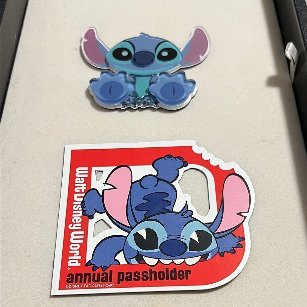 Disney Stitch pass holder magnet lot